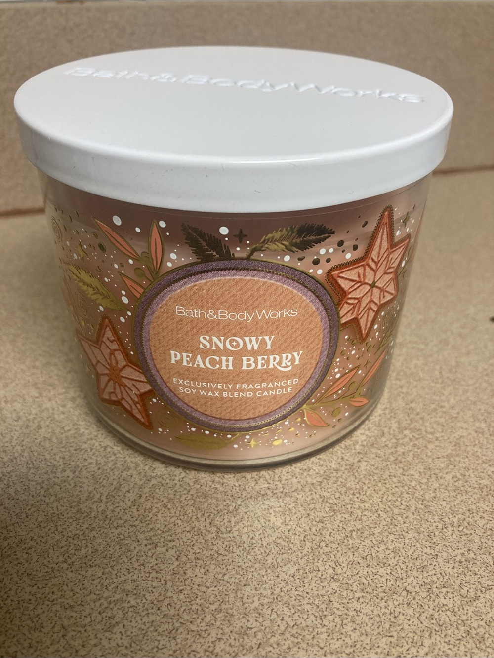 Bath & Body Works Snowy Peach Berry Candle - White & Peach